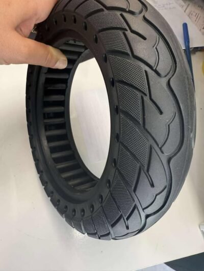 pneu plein increvable anti-crevasion 10*2.5